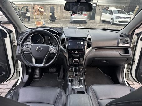 SsangYong Tivoli, 2018 — photo 6