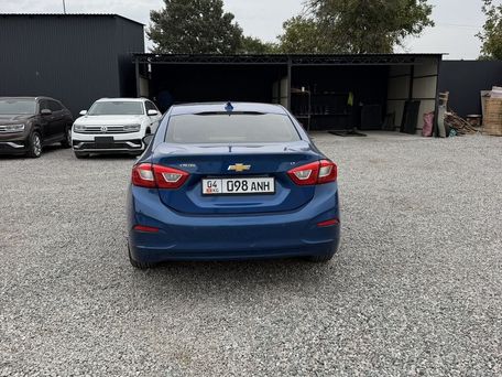 Chevrolet Cruze, 2018 — 照片 2