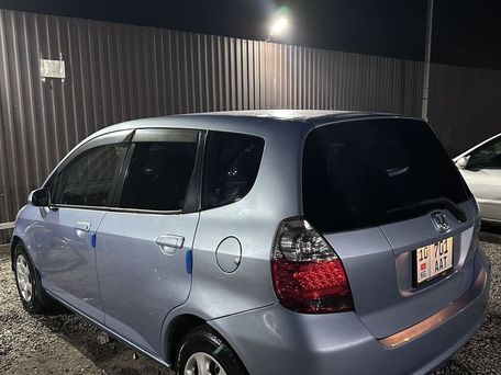 Honda Fit, 2001 — 照片 2