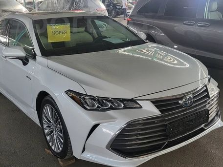 Toyota Avalon, 2019 — фото 1