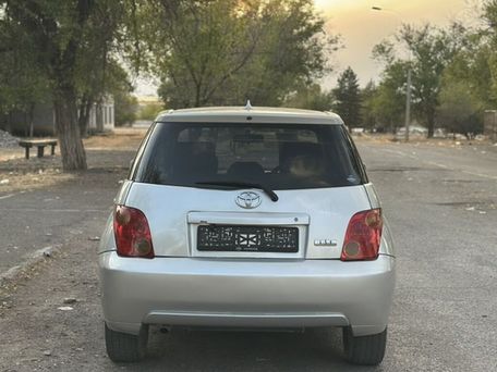 Toyota Ist, 2002 — сүрөт 5