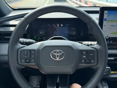 Toyota RAV4, 2026 — 照片 9