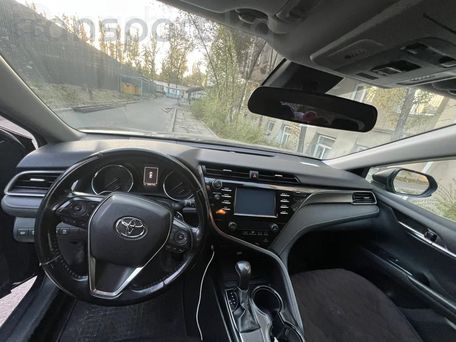 Toyota Camry, 2018 — 照片 5