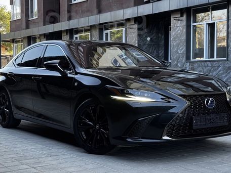 Lexus ES, 2021