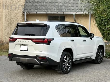 Lexus LX, 2023 — 照片 3