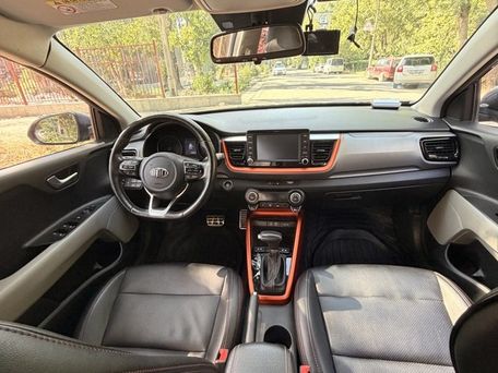 Kia Stonic, 2018 — 照片 4