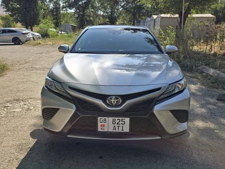 Toyota Camry, 2019 — фото 1