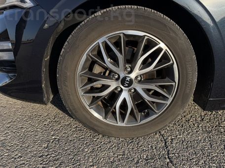 Kia K5, 2021 — photo 10