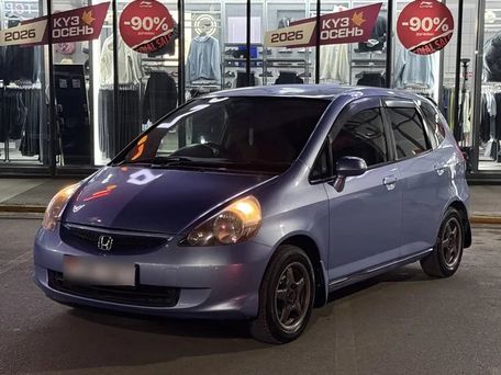 Honda Fit, 2003 — photo 2