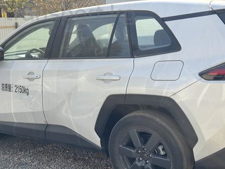Toyota RAV4, 2026 — photo 3