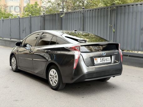 Toyota Prius, 2016 — фото 4