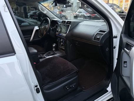 Toyota Land Cruiser Prado, 2021 — 照片 10