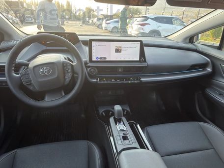 Toyota Prius v (+), 2025 — сүрөт 8