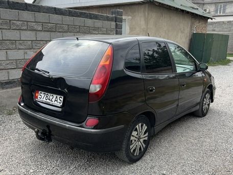 Nissan Almera Tino, 2003 — 照片 5