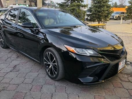 Toyota Camry, 2018 — фото 1