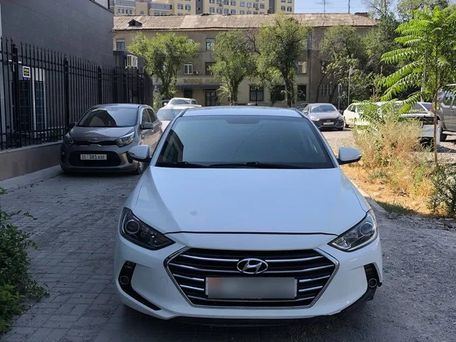 Hyundai Avante, 2018 — photo 1