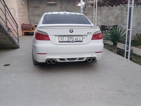 BMW M5, 2009 — photo 1