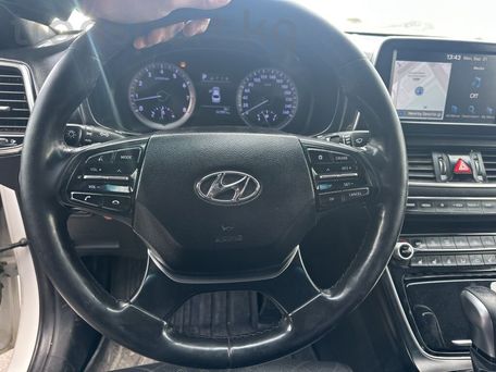 Hyundai Grandeur, 2018 — photo 10