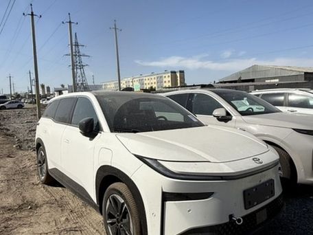 Toyota bZ4X, 2026 — сүрөт 2