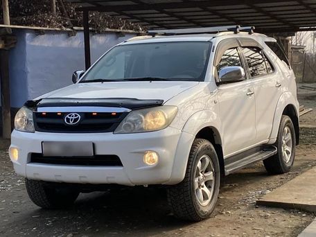 Toyota Land Cruiser Prado, 2006 — 照片 1