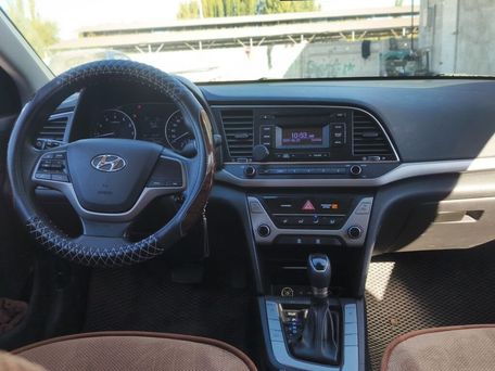 Hyundai Avante, 2018 — сүрөт 9