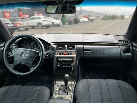 Mercedes-Benz E-Класс, 1997 — 照片 8