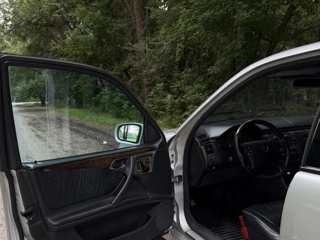 Mercedes-Benz E-Класс, 2000 — сүрөт 11