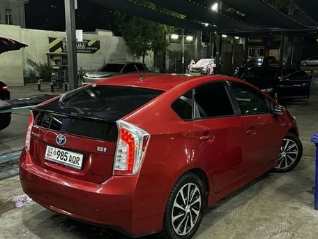 Toyota Prius, 2012 — фото 1
