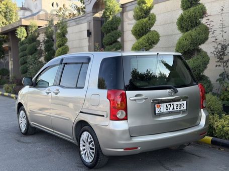 Toyota Raum, 2003 — photo 3