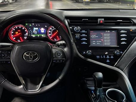 Toyota Camry, 2018 — фото 11
