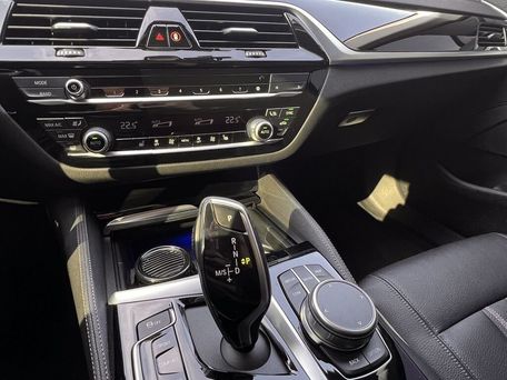 BMW 5 Series, 2019 — photo 20