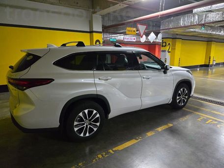 Toyota Highlander, 2022 — photo 3