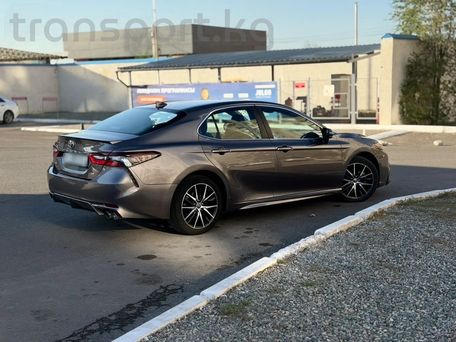 Toyota Camry, 2021 — 照片 4