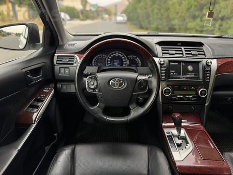 Toyota Camry, 2012 — 照片 10