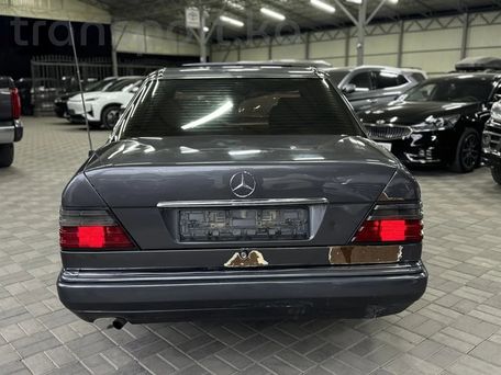 Mercedes-Benz E-Класс, 1994 — фото 5