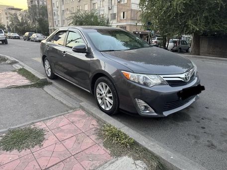 Toyota Camry, 2012 — фото 2