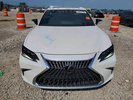 Lexus ES, 2023 — 照片 5