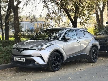 Toyota C-HR, 2017 — photo 1