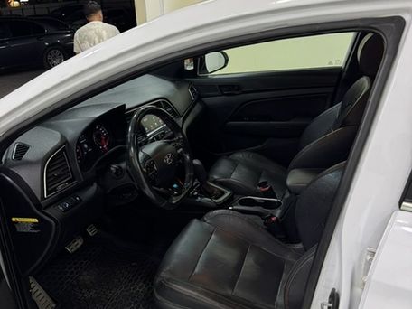 Hyundai Elantra, 2017 — 照片 10