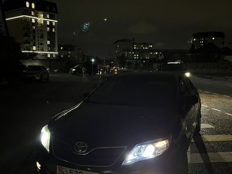 Toyota Camry, 2010 — фото 1