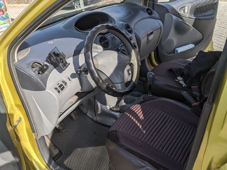 Toyota Yaris, 1999 — 照片 6
