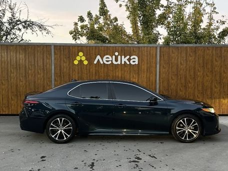 Toyota Camry, 2019 — 照片 2