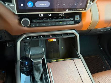 Toyota Tundra, 2023 — photo 4