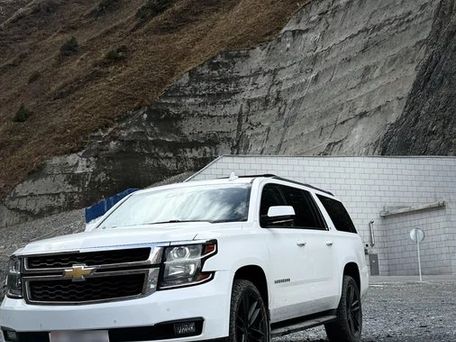 Chevrolet Suburban, 2019 — фото 1