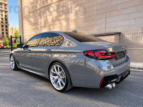 BMW 5 Series, 2021 — photo 2