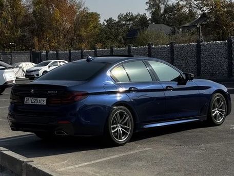 BMW 5 серии, 2019 — 照片 8