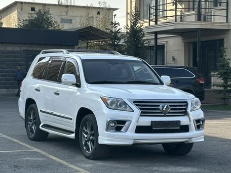 Lexus LX, 2013 — photo 1