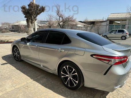 Toyota Camry, 2018 — фото 1
