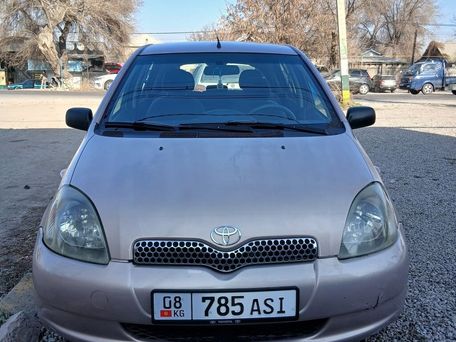 Toyota Yaris, 2002 — фото 1