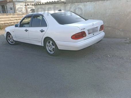 Mercedes-Benz E-Класс, 1997 — 照片 9
